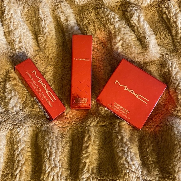 M•A•C Limited Edition BUNDLE TRIO SET! - Picture 16 of 16